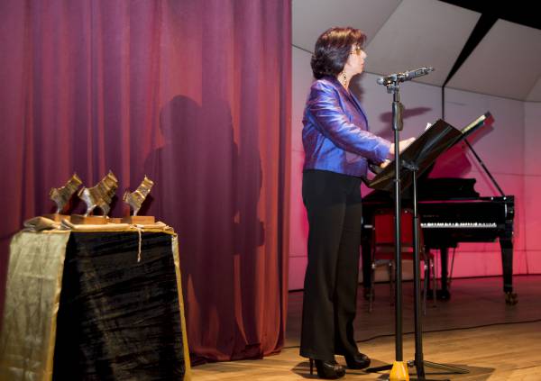 Lic. Ingrid Rodríguez Fontes presenta los Premios ALAS 2015