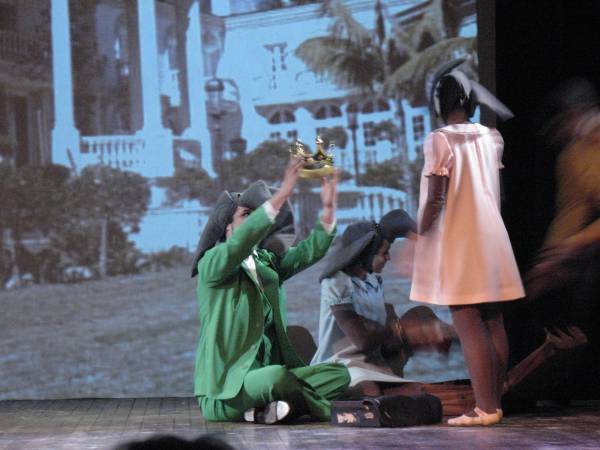 La Historia del elefantito Babar 2009